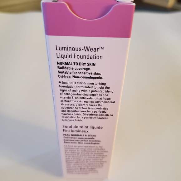 New Unopened MaryKay Liquid Foundation - Picture 2 of 4